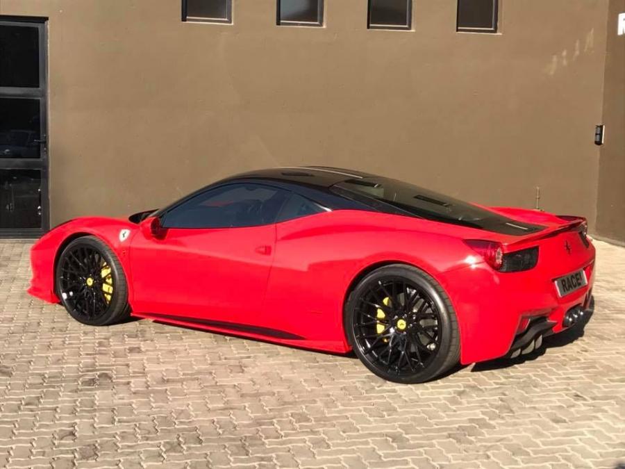  Ferrari 458 Speciale Red by RACE! 2017 года  (фото 7 из 11)